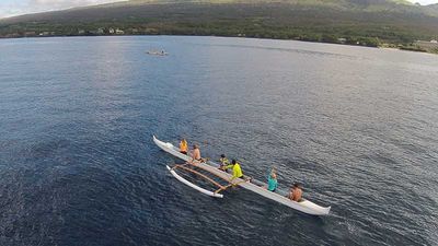 Guests glide across smooth Maui seas on a Hawaiian Paddle Sports tour. // © 2016 Hawaiian Paddle Sports