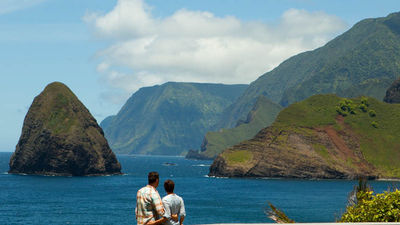 Kalaupapa features dramatic sea cliffs and historic sites. // © 2014 HTA/Dana Edmunds F