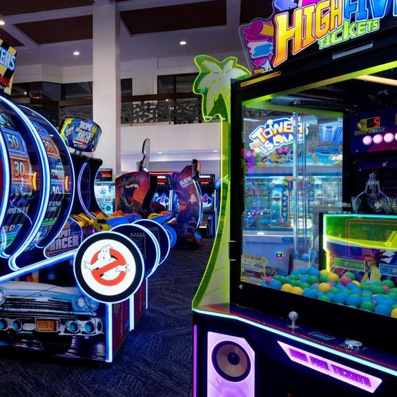 The new venue is one of Waikiki’s largest indoor family entertainment centers.