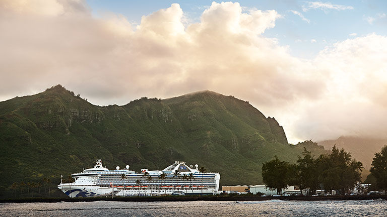 Clients can travel to Hawaii by cruise ship to recreate the old way of getting to the islands.