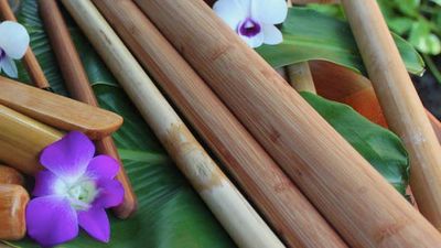 Smooth bamboo stalks of varying sizes relax muscles at Spa Without Walls. // © 2015 The Fairmont Orchid, Hawaii