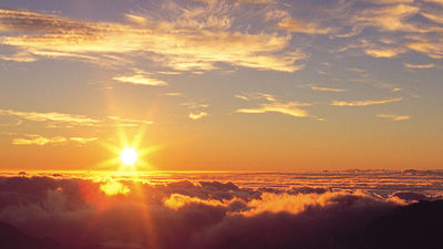 Among the most famous of Hawaii’s sunrise viewing spots is the summit of Halekala in Maui.
