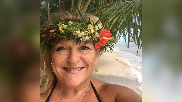 Susannah Tomlin of TravelStore recommends Facebook for keeping Hawaii in view.