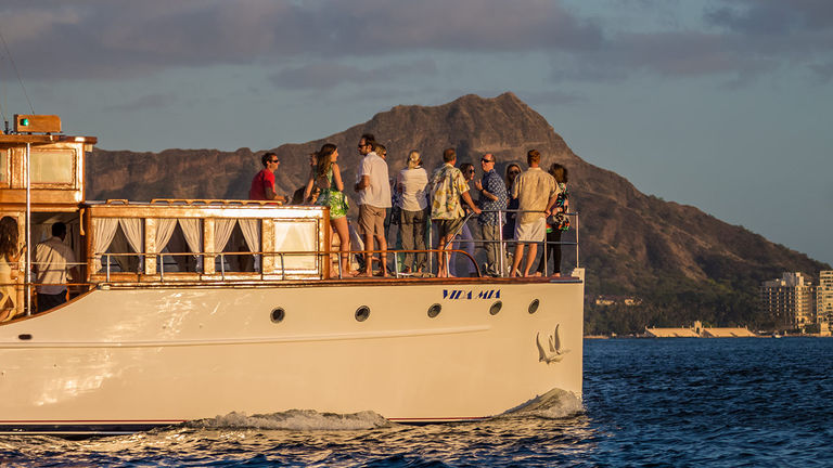Vida Mia, a lovingly restored 1929 wooden yacht, presents a stylish venue for private charters off Oahu’s shores.