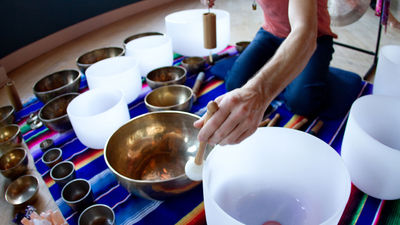 Hotel Wailea immerses guests in an ethereal sound bath.