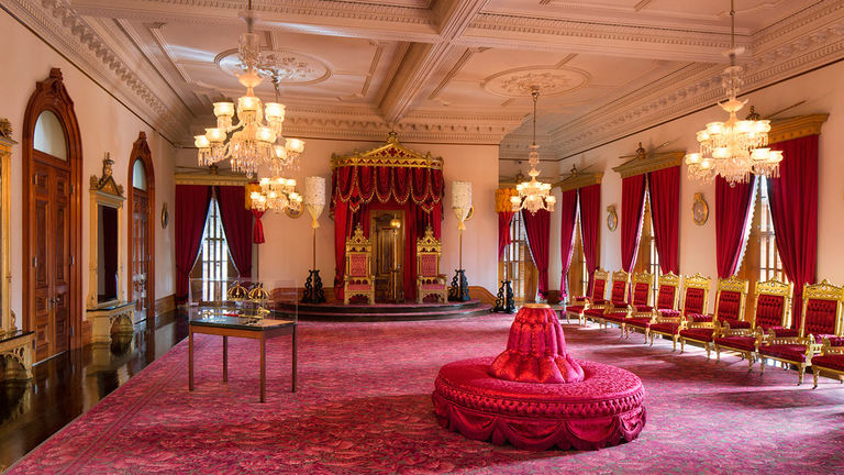 Tours of Oahu's Iolani Palace immerse clients in the world of Hawaii's 19th-century monarchs.