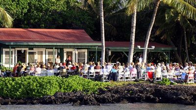 Monthly Twilight programs mesmerize locals and visitors in a picturesque shoreline setting. // © 2017 Mauna Lani Bay Hotel & Bungalows