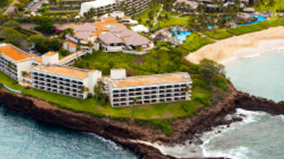 Flying Into a Maui Airport Is a Breeze