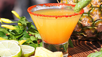 Sip and Savor at Maui Tastemakers