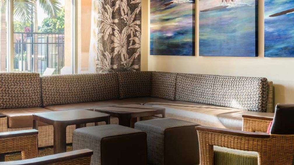 The hotel features contemporary design with island touches. // © 2015 Courtyard Maui Kahului Airport 2