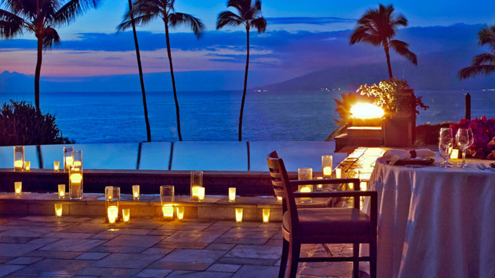 The Serenity Pool After Hours program brings fantasies to life for Four Seasons Maui’s guests. // © 2016 Four Seasons Resort Maui at Wailea 2