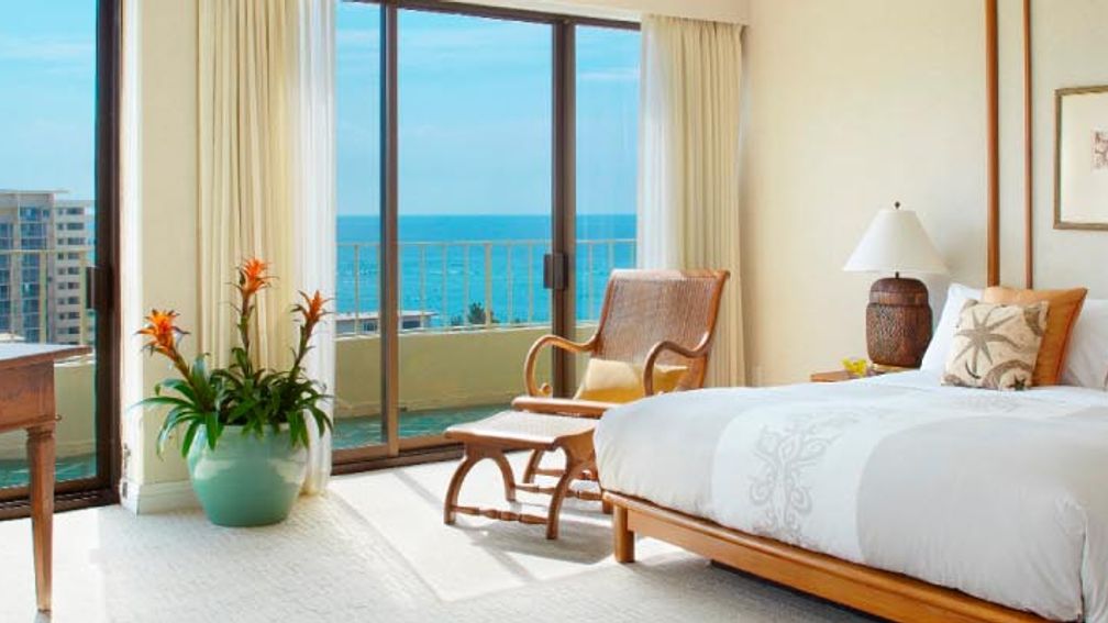 Guestrooms were part of the property’s $2.5 million renovation. // © 2013 Aqua Hotels & Resorts 3