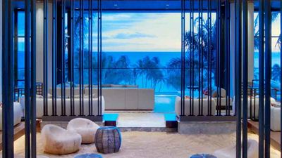 Andaz Maui at Wailea features distinctive architecture. // © 2013 Andaz Maui at Wailea 2