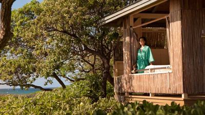 Nalu Kinetic Spa features three new outdoor massage cabanas. // © 2014 Turtle Bay Resort 2