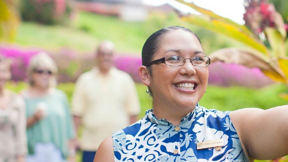 Fairmont Kea Lani cultural expert Jonelle Kamai takes guests on walking tours around the Maui luxury resort. // © 2014 The Fairmont Kea Lani, Maui 3