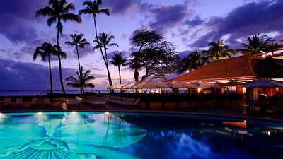 Halekulani has enjoyed a prime oceanfront location since it opened in 1917. // © 2017 Halekulani