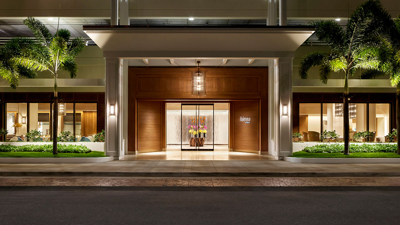 Hotel Review: Halepuna Waikiki by Halekulani