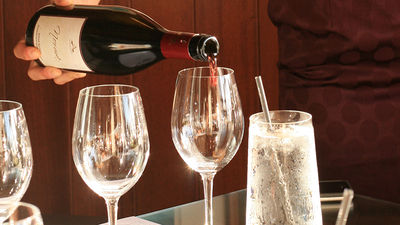 Cane & Canoe restaurant sets an elegant stage for Montage Kapalua Bay's Uncorked Wine Tasting Series. // © 2015 Montage Kapalua Bay