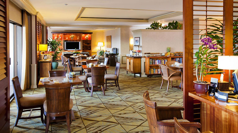 For clients desiring the VIP treatment, Fairmont Gold features a lounge with food and beverages throughout the day.