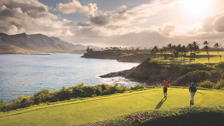 Timbers Kauai appeals to golfers with its award-winning Jack Nicklaus-designed Ocean Course.