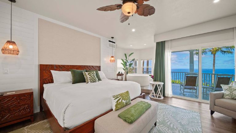 New owners spent $1.5 million renovating Hamakua Hotel, including dramatic overhauls to each of the luxury boutique’s eight guestrooms.