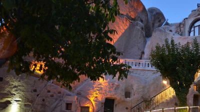 The exterior and pool at Gamirasu // © 2015 Gamirasu Cave Hotel