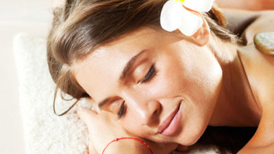 Hot stone massages are now enhanced with the use of sticks. // © 2015 iStock 2