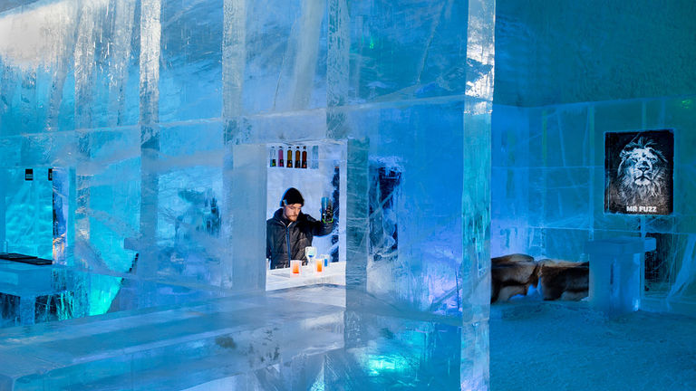 IceHotel’s 2017 IceBar was designed by Jens Thoms Ivarsson, Elin Jlin, Kalle Ekeroth and Håkan Jutblad.