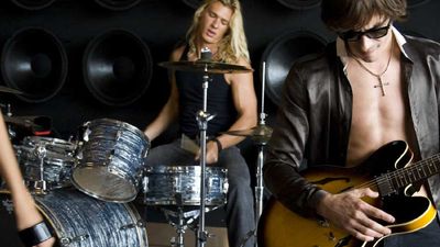 Guests can learn how to be a rock star at Hard Rock Hotels. // © 2015 Hard Rock Hotels 2