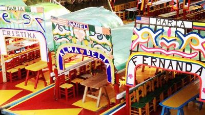 The canals of Xochimilco are all that remain of the lake system that once extended over the Valley of Mexico. // © 2015 iStock 2