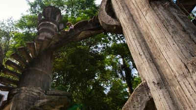 Stone structures in Las Pozas art garden, in Huasteca Potosina, Mexico. // © 2016 Secretaria de Turismo del Estado de Chiapas 2