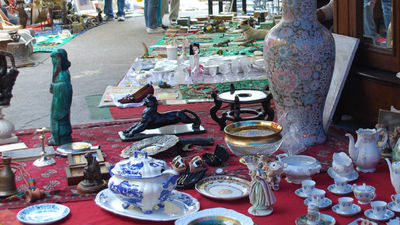 For antiques, head to La Lagunilla Market.
