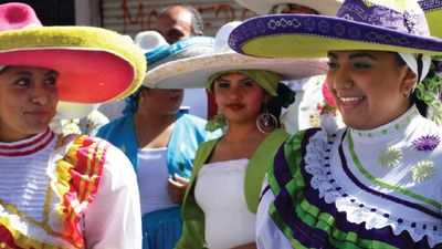 Mazatlan hosts one of the world’s biggest Carnival celebrations. // © 2014 Tomas Castelazo 2