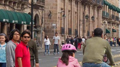 Morelia is bustling on a Sunday morning. // © 2014 Janice Mucalov F