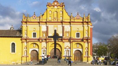 In between workshops, ATMEX guests are encouraged to visit local landmarks such as the San Cristobal del Casas Cathedral. // © 2014 Thinkstock