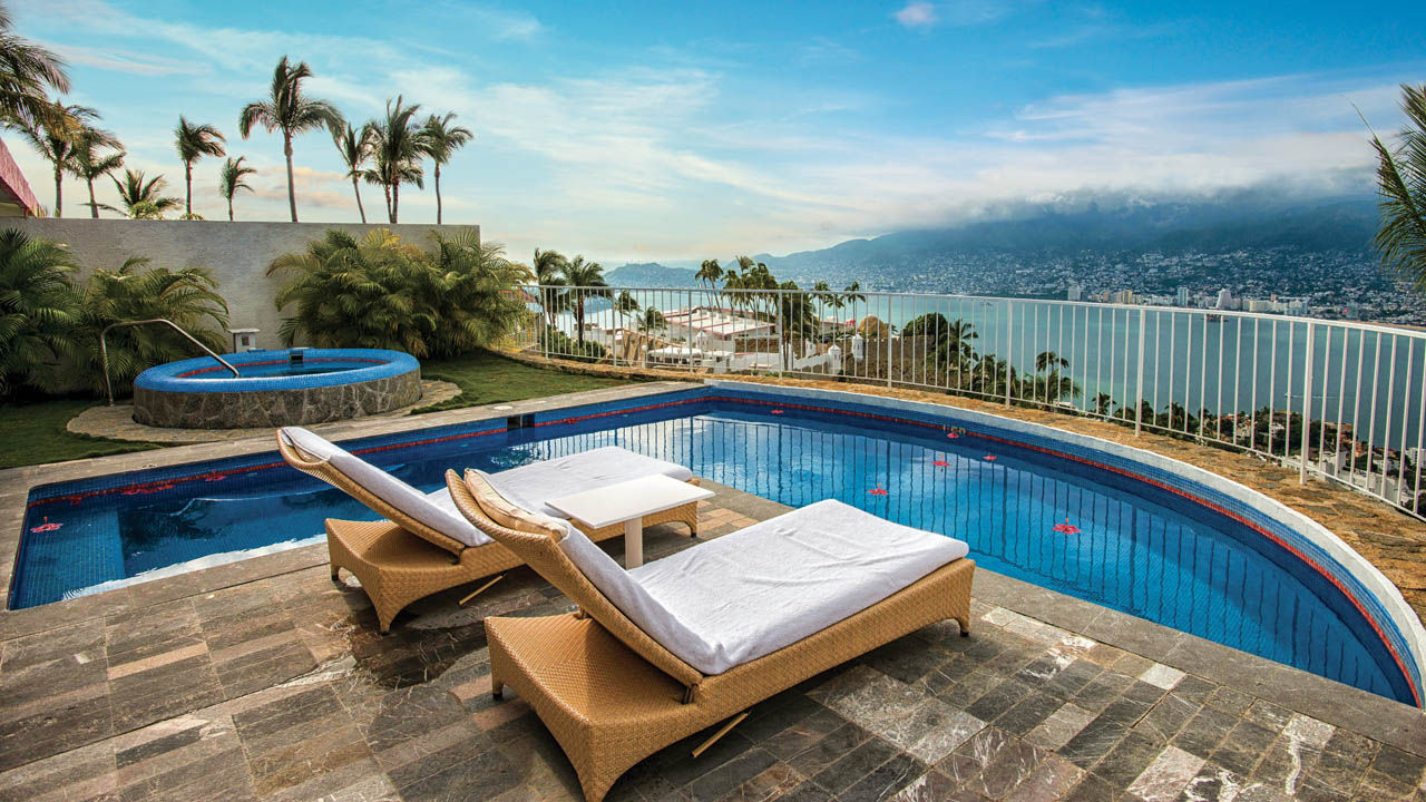 Mexico-bound travelers can find stylish hotels that won’t break the bank.
