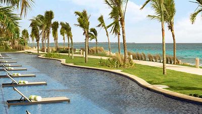 Business from Hyatt Ziva Cancun, the second Cancun property for Hyatt Resorts, is contributing to the city’s tourism boom. // © 2016 Cancun Convention & Visitors Bureau
