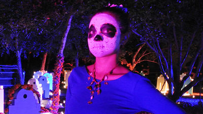 Sandos Caracol offers a traditional Day of the Dead celebration for guests. // © 2015 Sandos Caracol