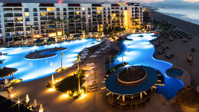 Hyatt Ziva Los Cabos features several enhancements, including new restaurants, increased accommodations and a new oceanview fitness center. // © 2015 Hyatt Ziva Los Cabos
