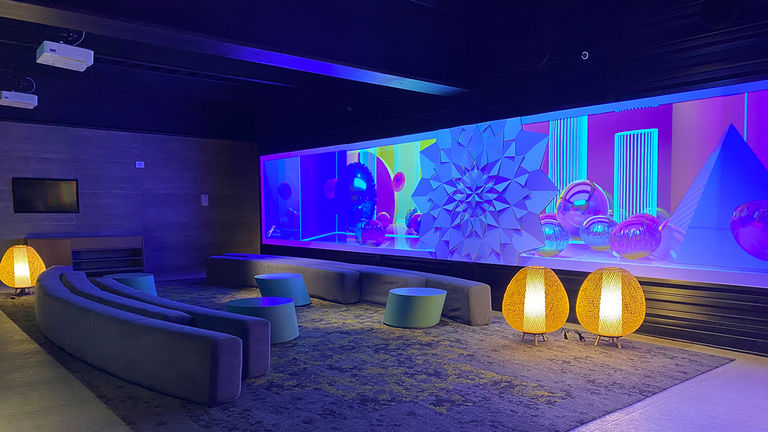 Fiesta Americana Viaducto Aeropuerto is the newest and most technologically advanced hotel in the brand.