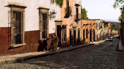 Foodies are flocking to San Miguel de Allende, where several culinary gems are found near or in centuries-old buildings. // © 2016 San Miguel de Allende Tourism