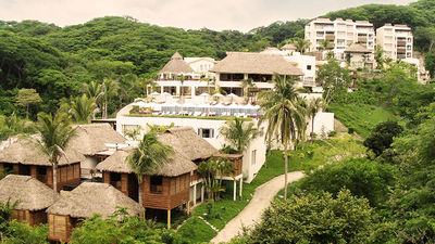 Matlali Hotel consists of beautiful villa-style accommodations. // © 2014 Matlali Hotel