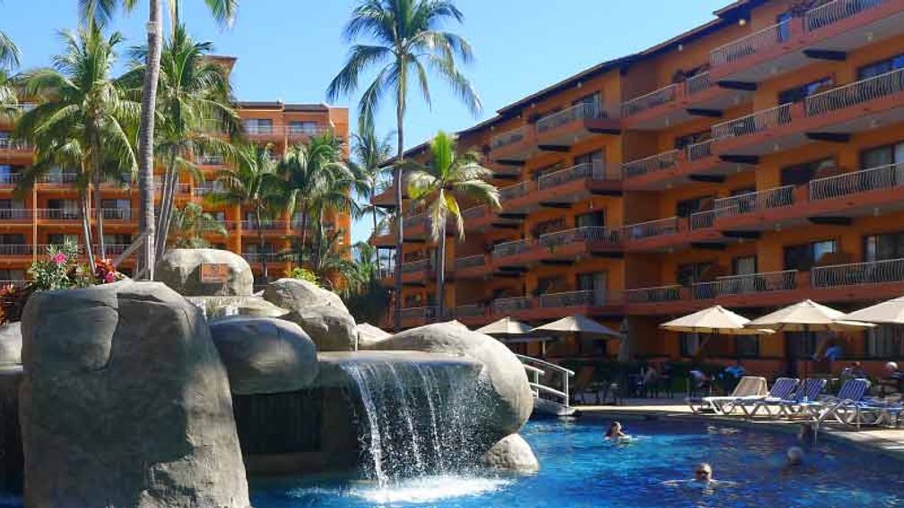 Villa del Palmar has a new look but still retains its charm. // © 2015 Dawna Robertson 2