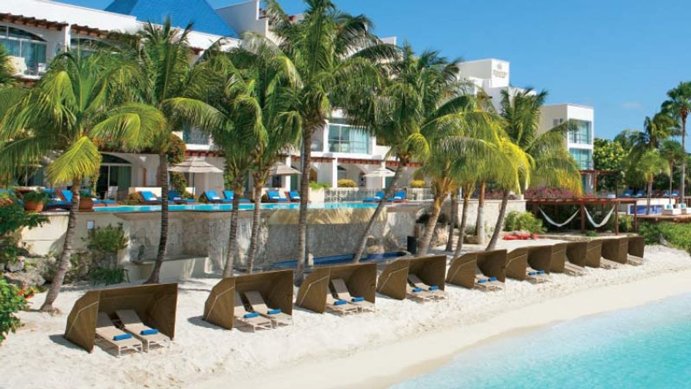 The beach at Zoetry Rolandi // © 2015 AM Resorts 2