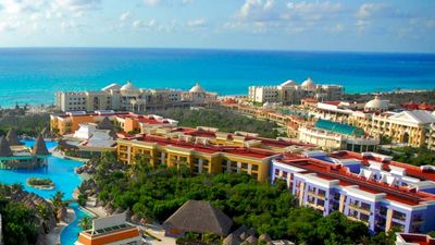 Parents can feel safe letting kids loose at Iberostar Playa Paraiso. // © 2015 Iberostar Hotels & Resorts 2