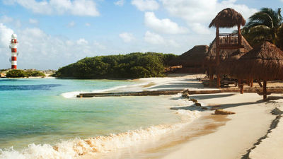 The property has two swimmable beaches. // © 2016 Hyatt Ziva Cancun 2