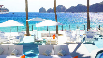 ME Cabo recently reopened after a $16 million upgrade. // © 2016 ME Cabo