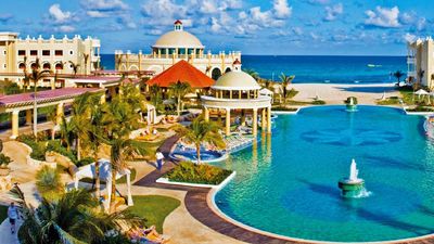 Iberostar Grand Hotel Paraiso is a luxury property in Playa del Carmen. // © 2016 Iberostar Hotels & Resorts 2