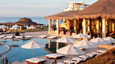 Las Ventanas al Paraiso has a wide range of special amenities for couples. // © 2014 Rosewood Resorts 3