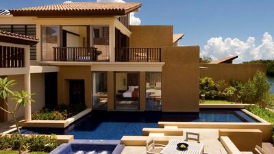 A two-bedroom oceanfront pool villa at Banyan Tree Mayakoba in Cancun // © 2015 Banyan Tree Mayakoba